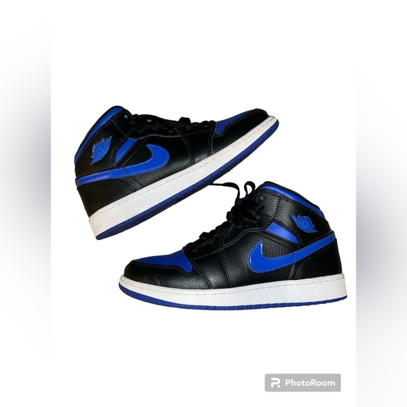 ⛹🏾‍♂️ VGUC Air Jordan 1 Mid GS Black Hyper Royal ‘19 - Size 7Y - Picture 2 of 10